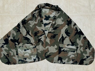 Camouflage Fleece Warm-up Wrap W/Pockets, One Size, Cozy Comfort Son/Dad-image
