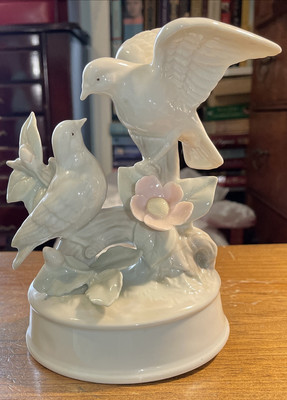 Vintage Arnart Imports Inc. Dove design 7”  music box Plays edelweiss-image