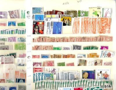 100 Different World Wide Stamps from my Hoard of over 3,000,000 Stamps Super ++-image