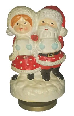 VINTAGE SANTA MUSICAL WIND UP FIGURINE BOX WITH CHAROLER - FULLY WORKING-image