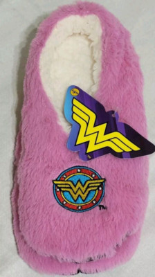 Wonder Women Pink Women's Deluxe Sherpa Slippers - One Size Fits Most - NWT-image