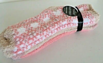 ELLEN TRACY WOMENS COZY SOFT SOCKS  3 PAIRS size 9-11 GIFT NWT MSRP $18-image