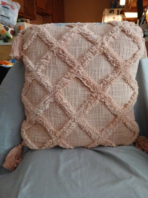 Better Homes And Garden 22×20 Pink Wiven Thriw Pillow-image