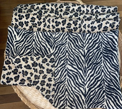 Set Of 4 Pier 1 Imports Zebra/Leopard Reversible Fabric Placemats 13” x 19”-image