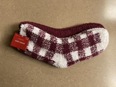 Cozy Comfy Holiday Socks 2 Pair Burgundy Purple One Size Fits Most BRAND NEW-image