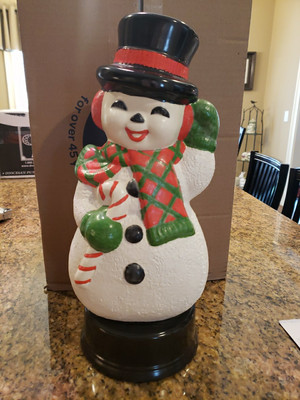 Vintage Atlantic Mold Frosty The Snowman Ceramic On Base With Music Box Plays...-image