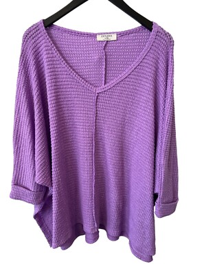 Zenana V Neck Hi Low Hem Jacquard Sweater Size Large/XL 3/4 Sleeve Lavender Cozy-image