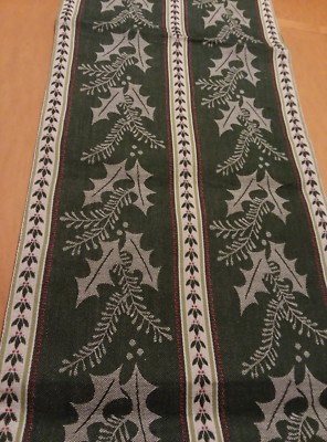 New Design Imports Green Holly Table Runner Cotton DII for the Home 73