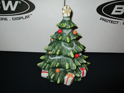 Vintage Mann 1982 Ceramic Christmas Tree Wind Up Music Box-image