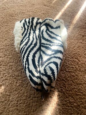 Cozy cabin slippers-image