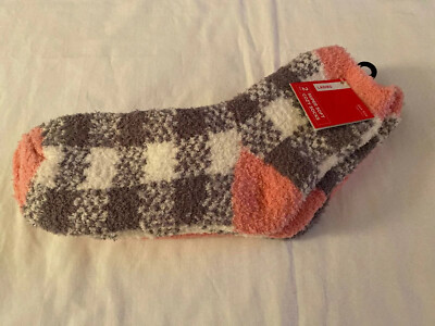 NWT Womens 2 Pair Super Soft Cozy Socks One Size-image