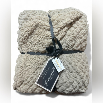 Etymology Luxury Berber Throw Reversible 50x60 Honeycomb Jacquard Soft Cozy New-image