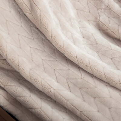 Better Homes & Gardens Textured Velvet Plush Adult Fleece Throw, Oversized-image