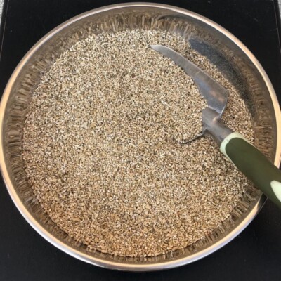 QUALITY MEDIUM COARSE GRADE VERMICULITE FOR SEED STARTING MEDIUM GARDEN BEDDING-image