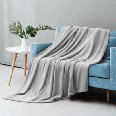 Throw Blanket Cozy Lightweight Fuzzy Flannel Soft Blanket for Sofa/Bed/Travel-image