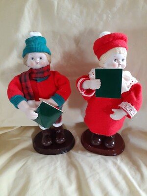 Vintage Boy & Girl Christmas Carolers Ceramic Animated Wind Up Music Box 12