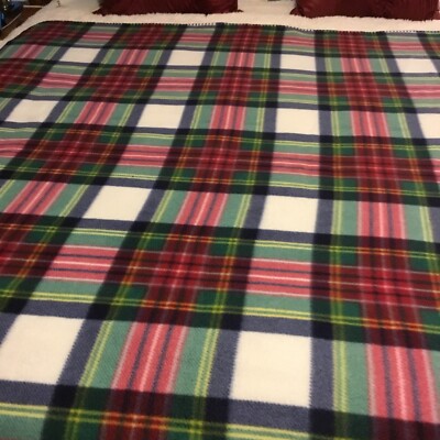 Mainstays FLEECE TROW  56x54Blue Red Green Plaid-image