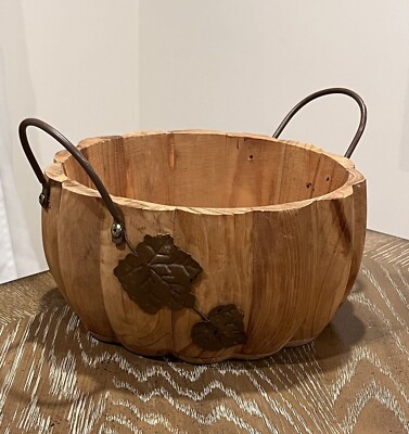 Pier 1 Wooden Pumpkin Bowl Basket Metal Handles Ivy Leaf Leave Fall Design Vtg-image