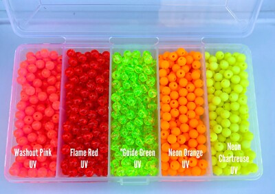 Over 1250 pcs Variety Pack 6mm round beads in 5 compartment plastic box-image