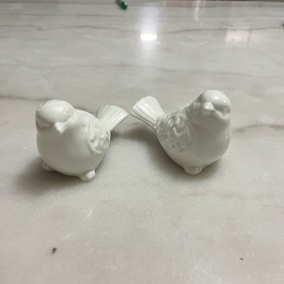 Pier 1 White Scroll Design Birds Salt and Pepper Shakers Set Ceramic Pier One-image