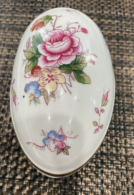 Vintage Dee Bee Co Imports Hand Painted Flowers on Egg Trinket Jewelry Box-image
