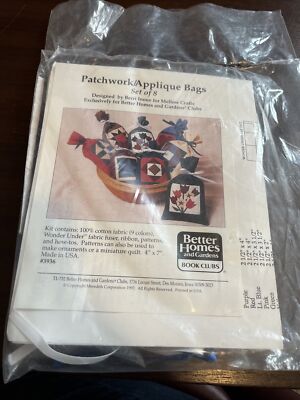 Better Homes and Gardens Holiday Bags Patchwork Appliqué 8 Bags- Sewing kit NEW-image