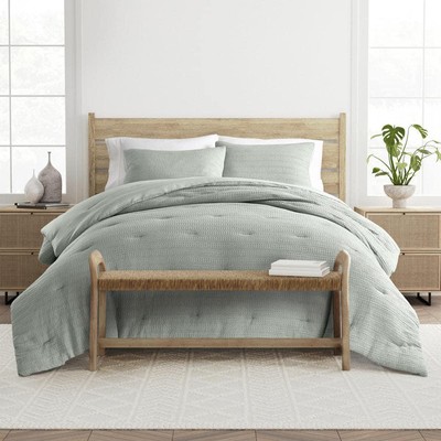 Waffle Textured 3 Piece All Season Down-Alternative King Comforter Set in Green-image