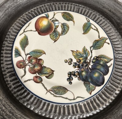 Pier 1 England Angleterre Macintosh Earthenware Dinner Plate Fruits 10.25