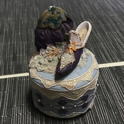 Popular Imports Mini Music Box Shoe Pocketbook Design-image