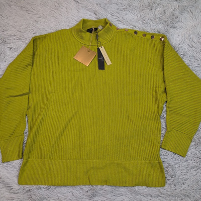 Tahari Sweater Womens M Green Viscose Blend Soft Cozy Comfort Casual New-image