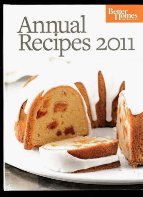 BETTER HOMES & GARDENS ANNUAL RECIPES 2011 COOKBOOK-CHILI-BREADS-COOKIES-PIZZA++-image