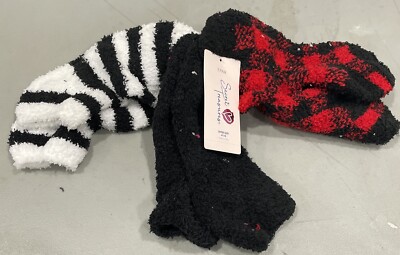 NEW with tags Cozy Fuzzy Socks 3 pk  Secret Treasures  Size 4-10 Red Black White-image