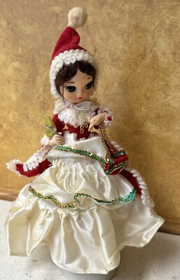 Vintage Christmas Moving Musical Doll Figurine Wind Up Plays Dashing-image