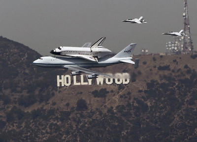 Historical Final Shuttle ENDEAVOUR last fly over HOLLYWOOD SIGN 8x10 PHOTO -image