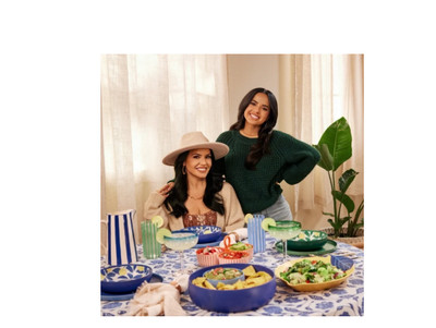 Mainstays by Becky G. & Alejandra 3-Wick Raspberry Peach Frose Candle-image