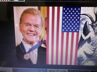Paul Harvey The Rest Of The Story - Flash Drive - All 600+ Episodes-image
