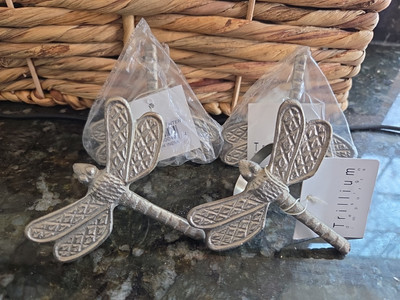 Lot Of 4 Trillium Design Imports Pewter  Dragonfly Napkin Rings Size: 3 X 2 3/4