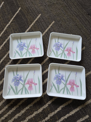 Design Imports Iris Melamine Snack Tip Trays Italy Pink Purple Flowers Set Of 4-image