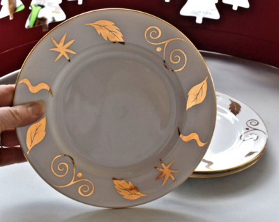 4 ~ MONNO BANGLADESH Pier 1 Holiday Dinner Plates 10