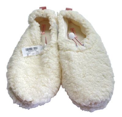 Women's Slip-On Slippers - Brand New , XL Size, Cozy & Comfortable!-image