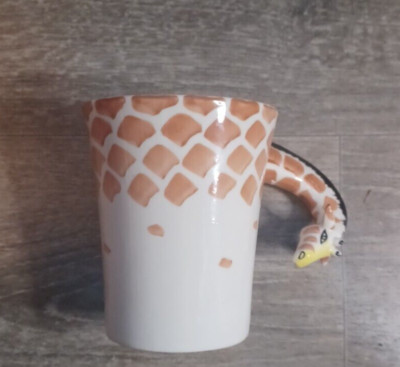 Pier One Imports Hand Painted Stoneware Giraffe Handle Coffee Or Tea Mug -image