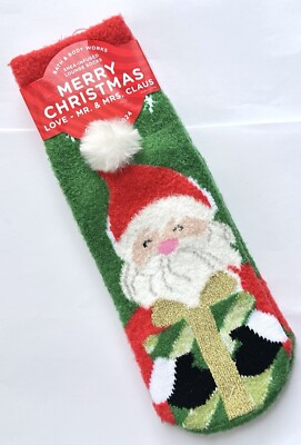 Bath & Body Works Christmas Love Mr & Mrs Claus Shea-Infused Cozy Lounge Socks-image