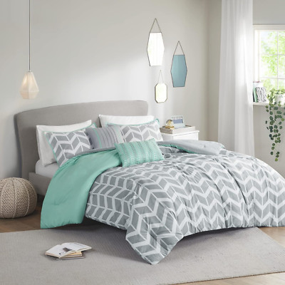 Cozy Comforter Set Geometric Design Modern All Season Vibrant Color Bedding Set -image