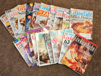 Lot of 19 Magazines - Cooking Light BHG Low Calorie-image
