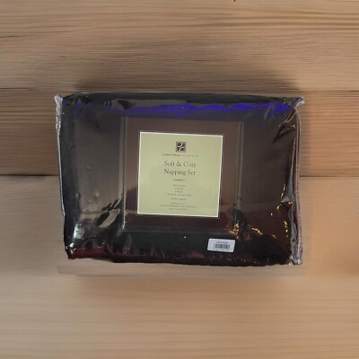 Soft & Cozy Napping Set 1 Throw, 1 Pillow, And 1 Eye Mask Black-image