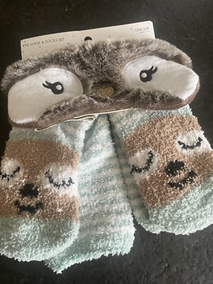 Dream Of Eye Mask & Sock Set Cozy Sloth Women Girl Brown & Mint One Size-image