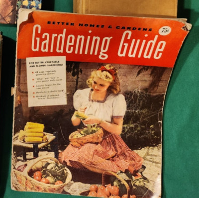BETTER HOMES & GARDEN GARDENING GUIDE  1943  TABLOID-image