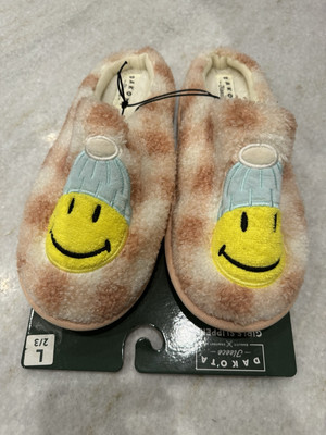 DAKOTA FLEECE Girl's Smiley Cozy Comfort Pink Plaid Slippers, Sizes: 2/3 L-image