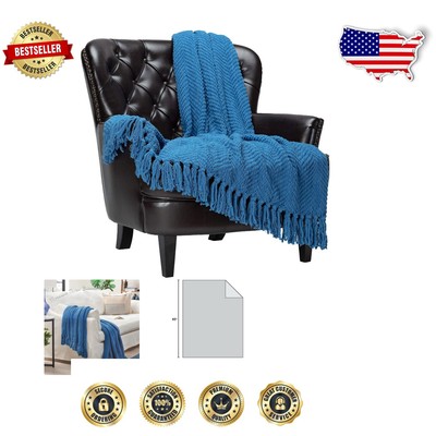 Luxurious Knit Throw Blanket with Tassels - Soft Blue Design for Cozy Living-image