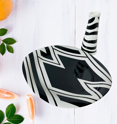 PIER 1 EXCLUSIVE DINNER PLATE ZEBRA GEOMETRIC OPTIK & BUD VASE BLACK WHITE RARE-image